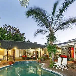 https://sun-bell-lodge.hotels-capetown.com